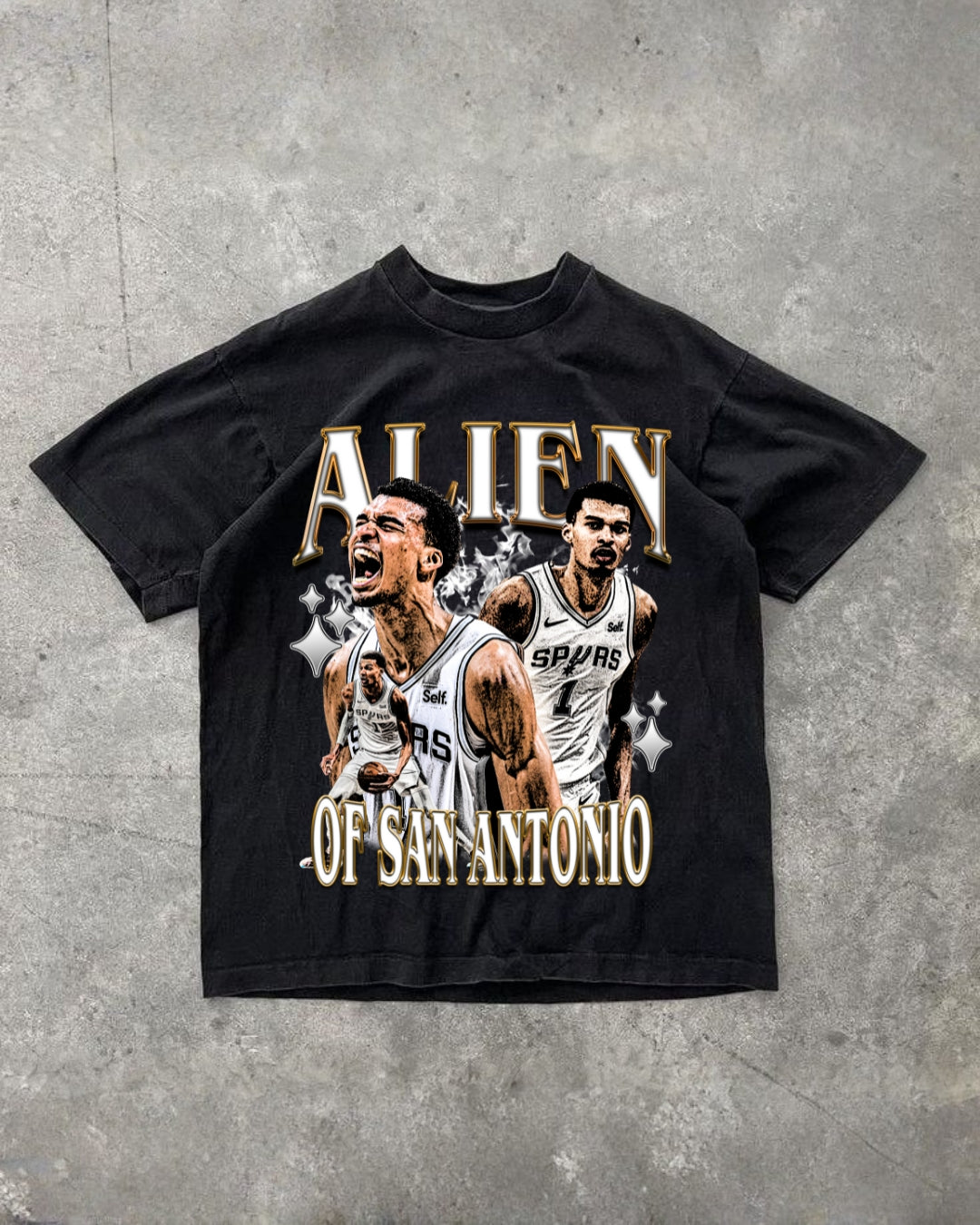 VICTOR WEMBANYAMA ROOKIE ALIEN NBA VINTAGE GRAPHIC TEE - SAN ANTONIO SPURS